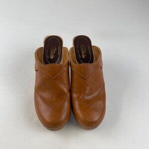Designed by Skandals sandals women’s brown Leather  size 36  shoes used